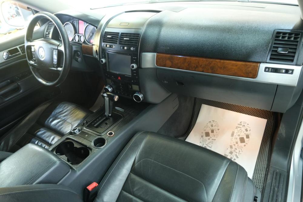 Volkswagen Touareg I Рестайлинг Омск  - изображение 20