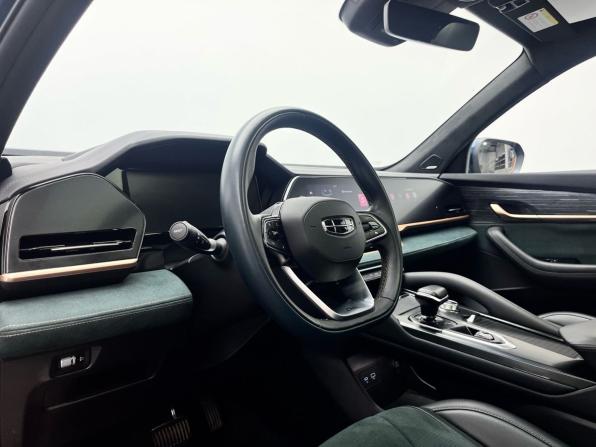 Geely Monjaro I с пробегом 2023 года, цена 3 350 000 рублей, 65080 км, внедорожник, Автокод Объявления
