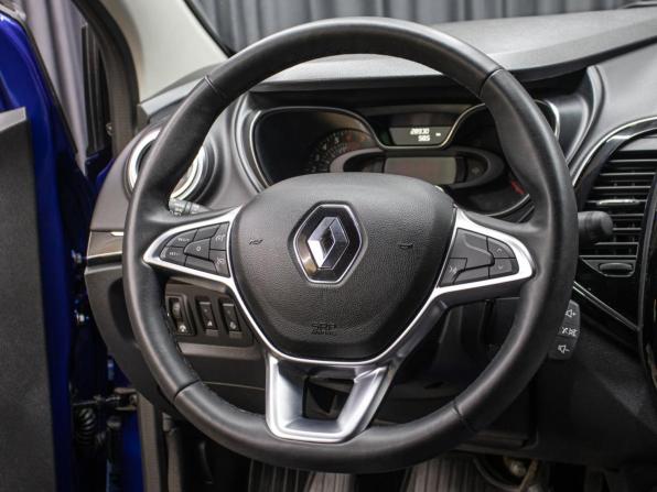 Renault Kaptur I Рестайлинг с пробегом 2020 года, цена 1 898 000 рублей, 28930 км, внедорожник, Автокод Объявления