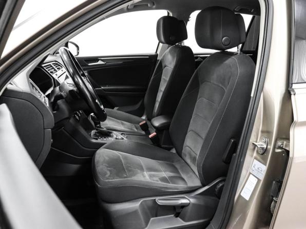 Volkswagen Tiguan II с пробегом 2018 года, цена 2 489 000 рублей, 137420 км, внедорожник, Автокод Объявления