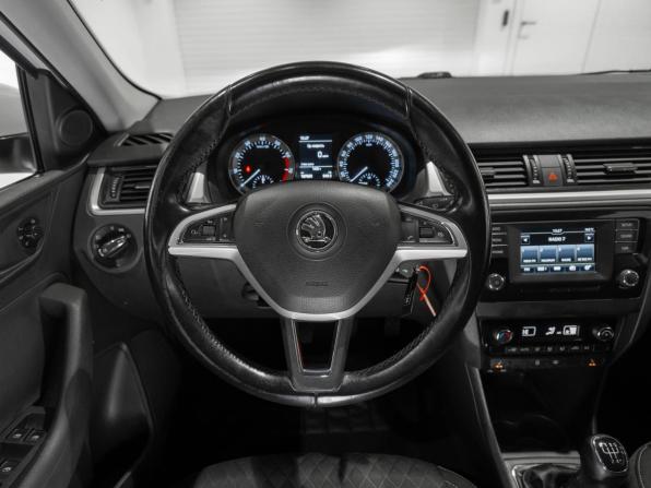 Skoda Rapid I с пробегом 2016 года, цена 945 000 рублей, 187687 км, лифтбек, Автокод Объявления