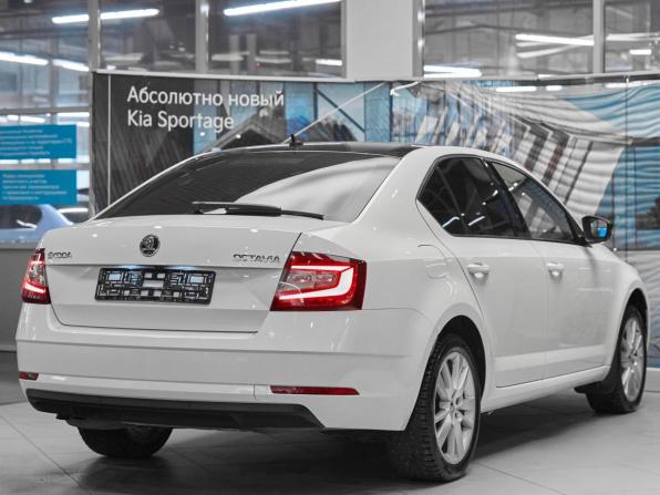 Skoda Octavia III (A7) Рестайлинг с пробегом 2017 года, цена 1 499 000 рублей, 151400 км, лифтбек, Автокод Объявления