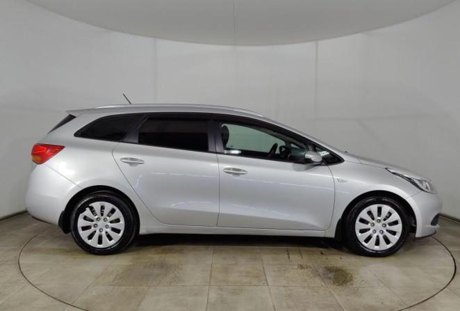 Kia Ceed II с пробегом 2013 года, цена 795 000 рублей, 243500 км, универсал, Автокод Объявления