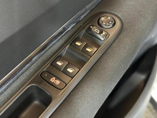 Peugeot 3008 I с пробегом 2012 года, цена 660 000 рублей, 172570 км, внедорожник, Автокод Объявления