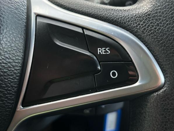 Renault Sandero II Рестайлинг с пробегом 2019 года, цена 970 000 рублей, 76655 км, хэтчбек, Автокод Объявления