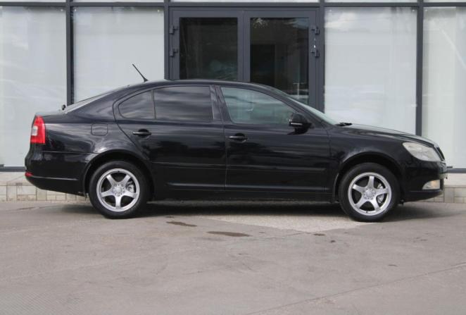Skoda Octavia II (A5) Рестайлинг с пробегом 2011 года, цена 880 000 рублей, 185359 км, лифтбек, Автокод Объявления