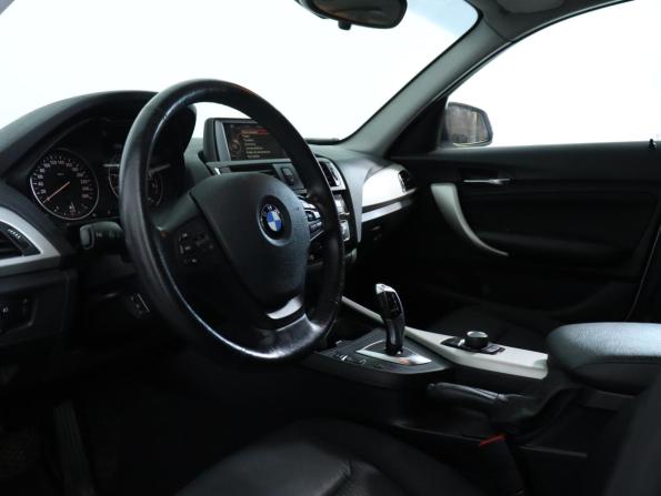 BMW 1 серии II (F20/F21) Рестайлинг с пробегом 2016 года, цена 1 590 000 рублей, 91350 км, хэтчбек, Автокод Объявления