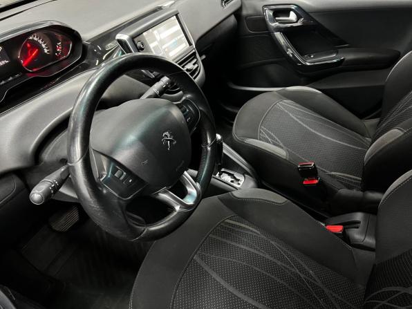 Peugeot 208 I с пробегом 2013 года, цена 650 000 рублей, 123739 км, хэтчбек, Автокод Объявления