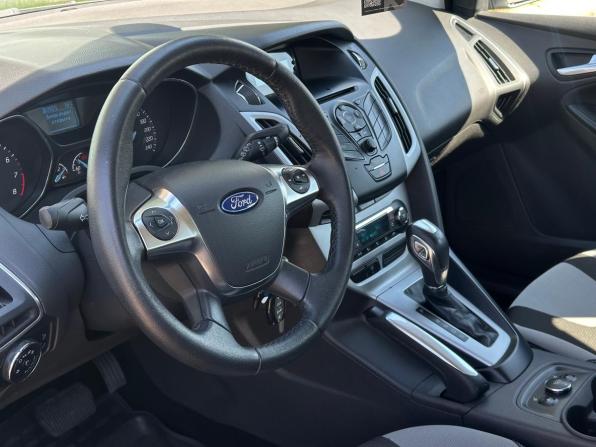 Ford Focus III с пробегом 2013 года, цена 930 000 рублей, 78055 км, хэтчбек, Автокод Объявления