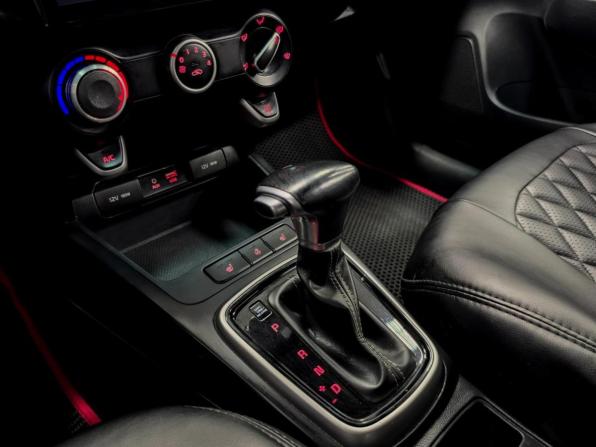 Kia Rio IV с пробегом 2018 года, цена 1 320 000 рублей, 205270 км, седан, Автокод Объявления