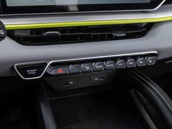 Geely Coolray I Рестайлинг с пробегом 2023 года, цена 2 030 000 рублей, 30643 км, внедорожник, Автокод Объявления