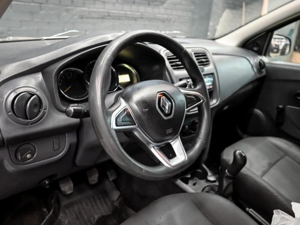 Renault Logan II Рестайлинг с пробегом 2019 года, цена 550 000 рублей, 634552 км, седан, Автокод Объявления