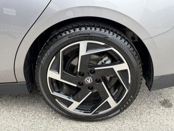 Changan Lamore с пробегом 2023 года, цена 2 180 000 рублей, 3246 км, седан, Автокод Объявления