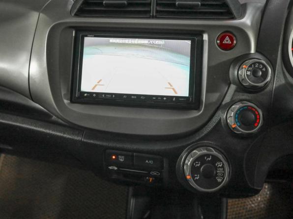 Honda Fit II с пробегом 2012 года, цена 675 000 рублей, 236 км, хэтчбек, Автокод Объявления