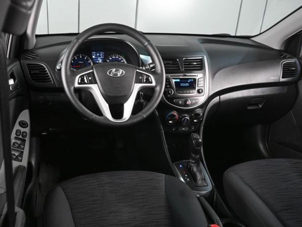 Hyundai Solaris I Рестайлинг с пробегом 2015 года, цена 1 125 000 рублей, 119160 км, седан, Автокод Объявления