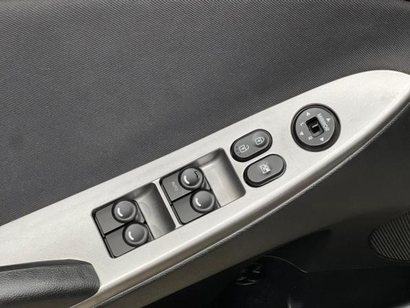 Hyundai Solaris I Рестайлинг с пробегом 2016 года, цена 1 200 000 рублей, 103300 км, седан, Автокод Объявления