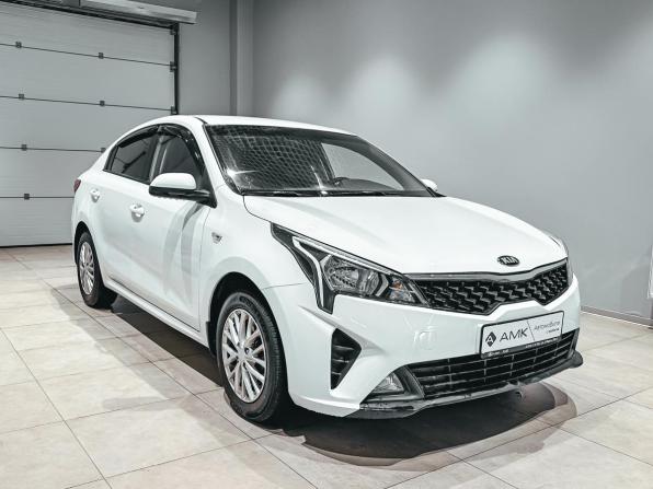 Kia Rio IV Рестайлинг с пробегом 2020 года, цена 1 498 698 рублей, 78577 км, седан, Автокод Объявления