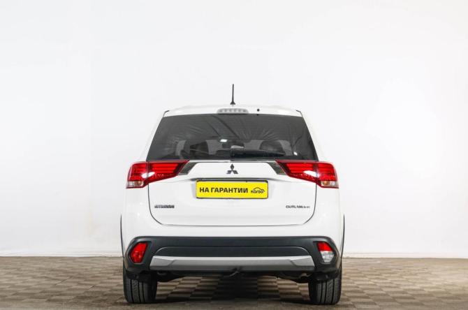 Mitsubishi Outlander III Рестайлинг с пробегом 2016 года, цена 1 769 000 рублей, 165172 км, внедорожник, Автокод Объявления