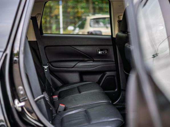 Mitsubishi Outlander III Рестайлинг 2 с пробегом 2016 года, цена 1 660 000 рублей, 140039 км, внедорожник, Автокод Объявления