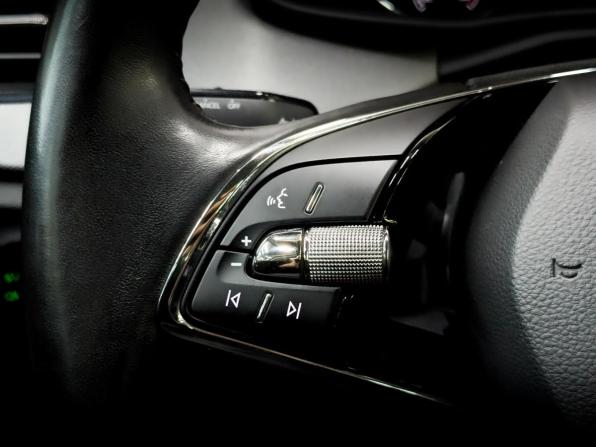 Skoda Rapid II с пробегом 2022 года, цена 1 770 000 рублей, 39718 км, лифтбек, Автокод Объявления