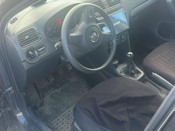 Volkswagen Polo V с пробегом 2013 года, цена 990 000 рублей, 17000 км, седан, Автокод Объявления