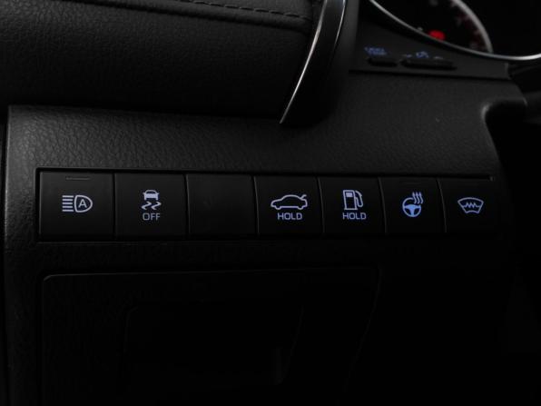 Toyota Camry VIII (XV70) Рестайлинг с пробегом 2022 года, цена 3 710 000 рублей, 37546 км, седан, Автокод Объявления