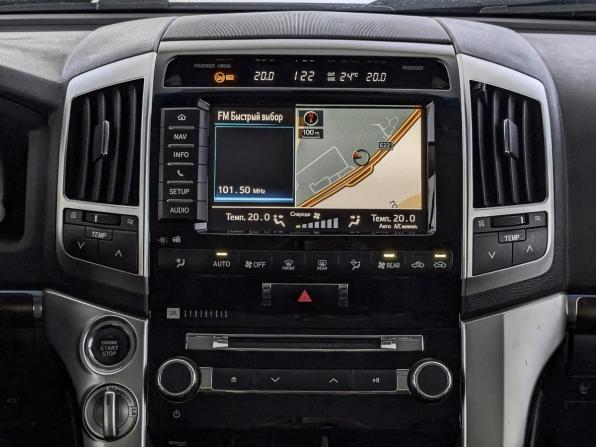 Toyota Land Cruiser 200 Series Рестайлинг 1 с пробегом 2012 года, цена 3 300 000 рублей, 291690 км, внедорожник, Автокод Объявления