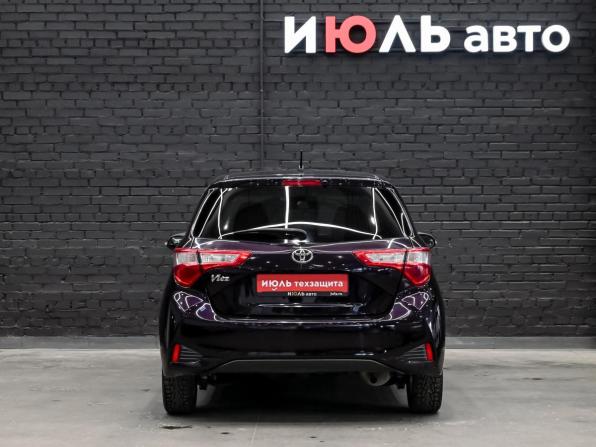 Toyota Vitz III (XP130) Рестайлинг с пробегом 2018 года, цена 970 000 рублей, 110965 км, хэтчбек, Автокод Объявления