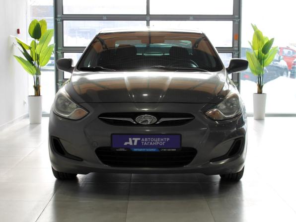 Hyundai Solaris I с пробегом 2013 года, цена 880 000 рублей, 153910 км, седан, Автокод Объявления