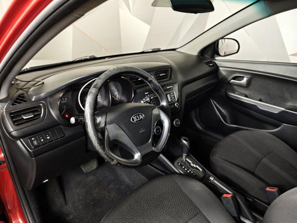 Kia Rio III Рестайлинг с пробегом 2015 года, цена 619 000 рублей, 243702 км, седан, Автокод Объявления