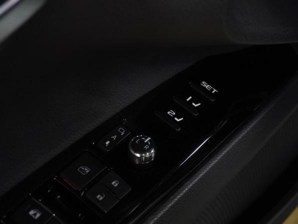 Toyota Camry VIII (XV70) с пробегом 2021 года, цена 3 199 000 рублей, 93774 км, седан, Автокод Объявления
