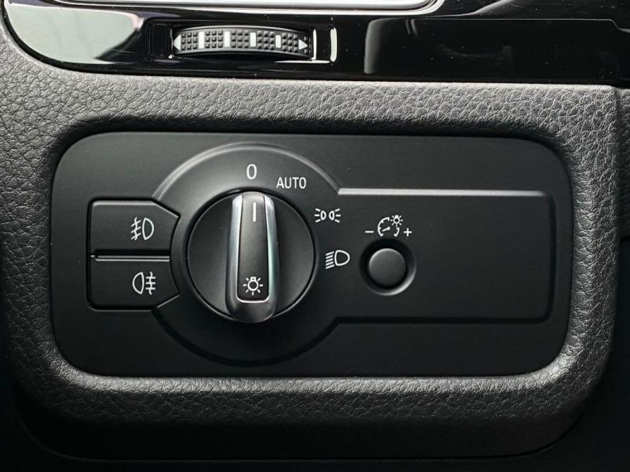 Volkswagen Touareg II Рестайлинг Санкт-Петербург  - изображение 28