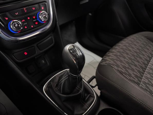 Opel Mokka I с пробегом 2013 года, цена 976 000 рублей, 162435 км, внедорожник, Автокод Объявления
