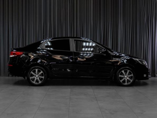 Kia Rio III Рестайлинг с пробегом 2015 года, цена 979 000 рублей, 247368 км, седан, Автокод Объявления