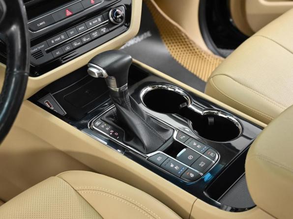 Kia Carnival III с пробегом 2019 года, цена 2 299 000 рублей, 193000 км, минивэн, Автокод Объявления