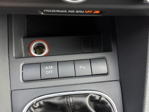 Volkswagen Jetta VI с пробегом 2014 года, цена 900 000 рублей, 219696 км, седан, Автокод Объявления