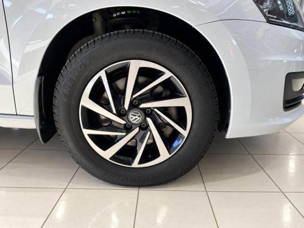 Volkswagen Polo V Рестайлинг с пробегом 2018 года, цена 1 010 000 рублей, 257359 км, седан, Автокод Объявления