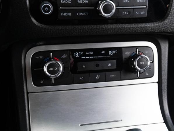 Volkswagen Touareg II с пробегом 2010 года, цена 1 699 000 рублей, 235078 км, внедорожник, Автокод Объявления