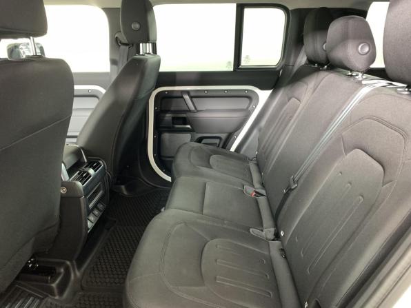 Land Rover Defender II с пробегом 2021 года, цена 5 380 000 рублей, 33244 км, внедорожник, Автокод Объявления