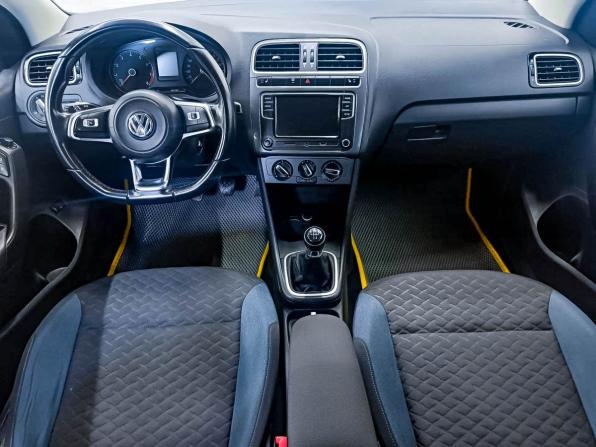 Volkswagen Polo V Рестайлинг с пробегом 2019 года, цена 1 199 000 рублей, 100907 км, седан, Автокод Объявления