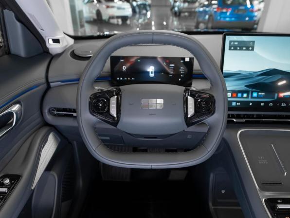 Geely Galaxy Starship 7 с пробегом 2026 года, цена 3 900 000 рублей, 15 км, внедорожник, Автокод Объявления