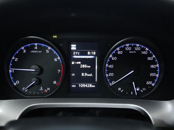 Toyota RAV4 IV (XA40) Рестайлинг с пробегом 2018 года, цена 2 630 000 рублей, 109428 км, внедорожник, Автокод Объявления