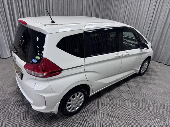 Honda Freed II Рестайлинг с пробегом 2020 года, цена 1 850 000 рублей, 54597 км, компактвэн, Автокод Объявления