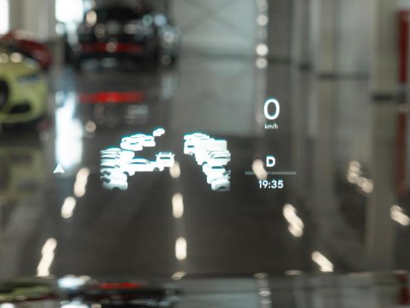 Li Auto (Lixiang) L9 I с пробегом 2023 года, цена 5 640 000 рублей, 70922 км, внедорожник, Автокод Объявления