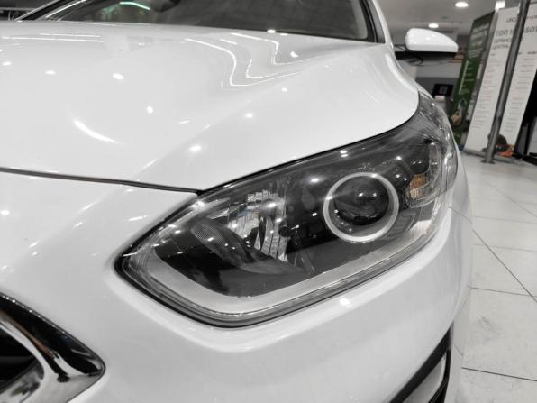 Kia Ceed III с пробегом 2018 года, цена 1 450 000 рублей, 65643 км, хэтчбек, Автокод Объявления