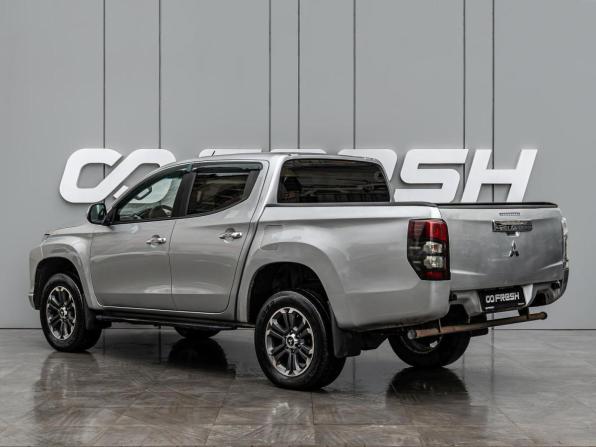 Mitsubishi L200 V с пробегом 2019 года, цена 1 750 000 рублей, 302425 км, offers.body_type.unknown, Автокод Объявления