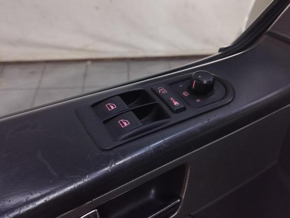Volkswagen Multivan T5 с пробегом 2007 года, цена 1 200 000 рублей, 416250 км, минивэн, Автокод Объявления