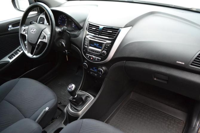 Hyundai Solaris I Рестайлинг с пробегом 2016 года, цена 1 100 000 рублей, 101324 км, седан, Автокод Объявления