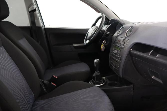 Ford Fusion I Рестайлинг с пробегом 2008 года, цена 379 000 рублей, 206000 км, хэтчбек, Автокод Объявления