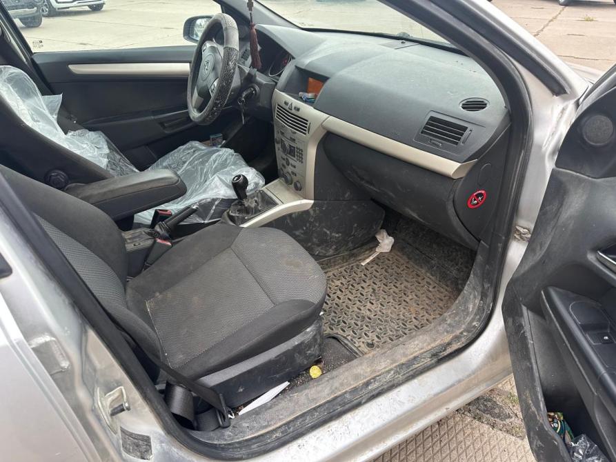 Opel Astra H Рестайлинг Крым  - изображение 13
